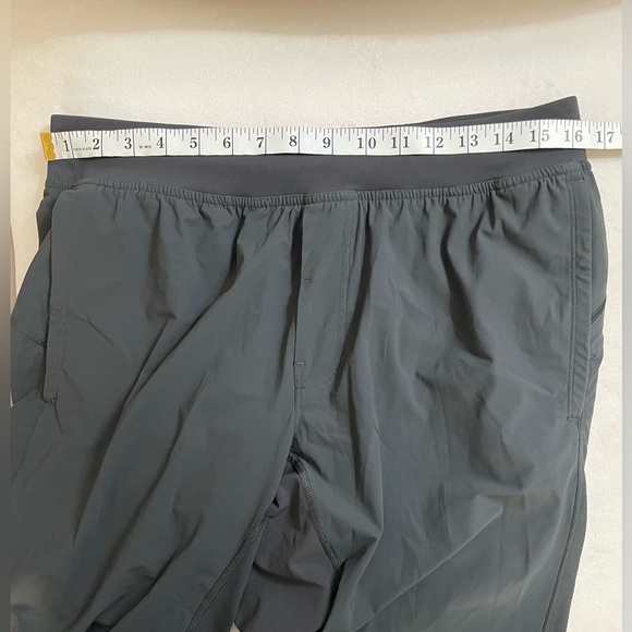 Lululemon Men’s Straight Leg Pants Black Size L - Picture 10 of 11
